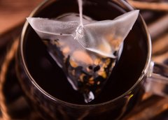 降低胆固醇喝什么茶最好，适宜胆固醇高的人群喝的四种茶