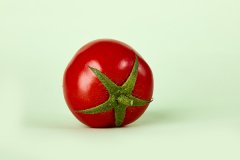 怎么判断西红柿坏了，西红柿有黑斑了能吃吗