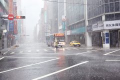 淋雨后不洗头会长虱子吗，淋雨后不洗头会怎么样
